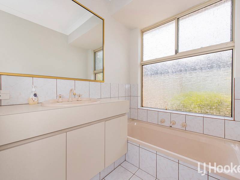 13 Amulla Court, HALLS HEAD