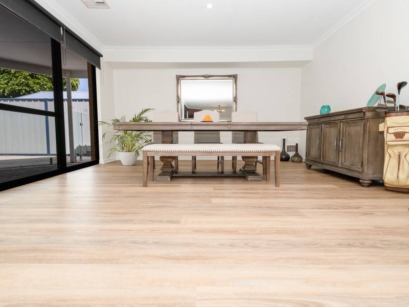 73 Bellavista Parade, MEADOW SPRINGS