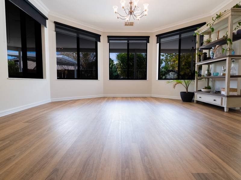 73 Bellavista Parade, MEADOW SPRINGS