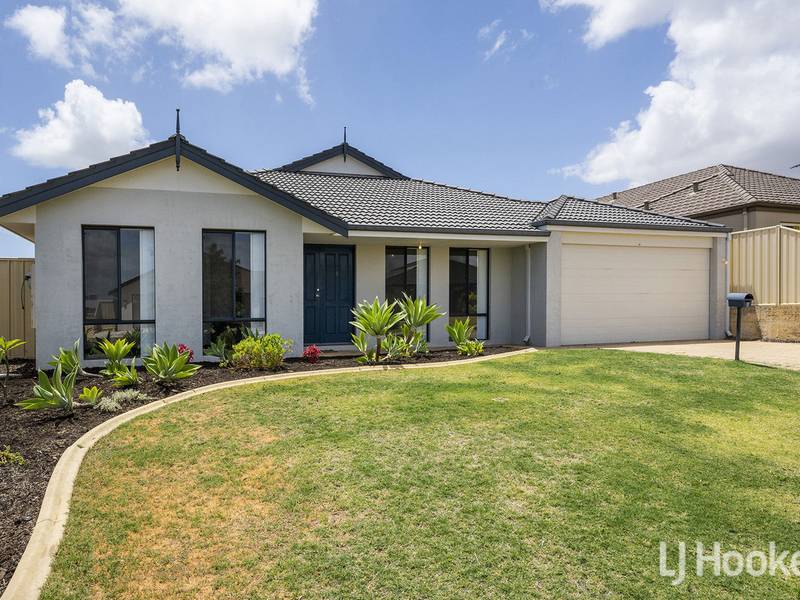 8 Prentice Way, LAKELANDS
