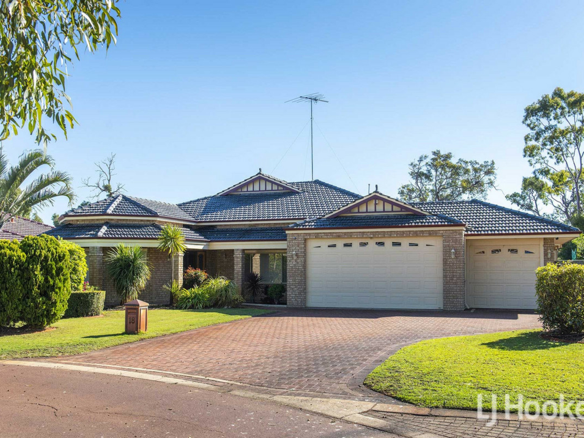 18 Macquarie Drive, COODANUP