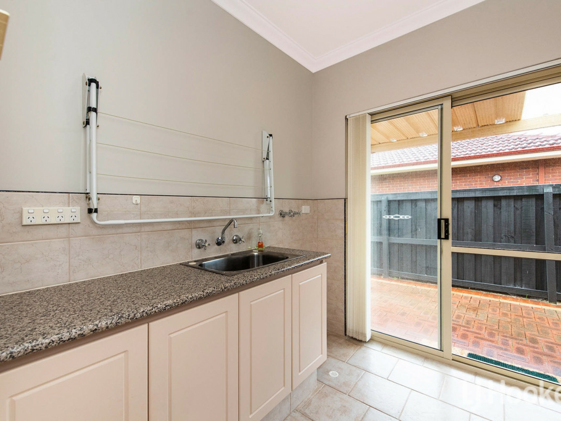 18 Macquarie Drive, COODANUP