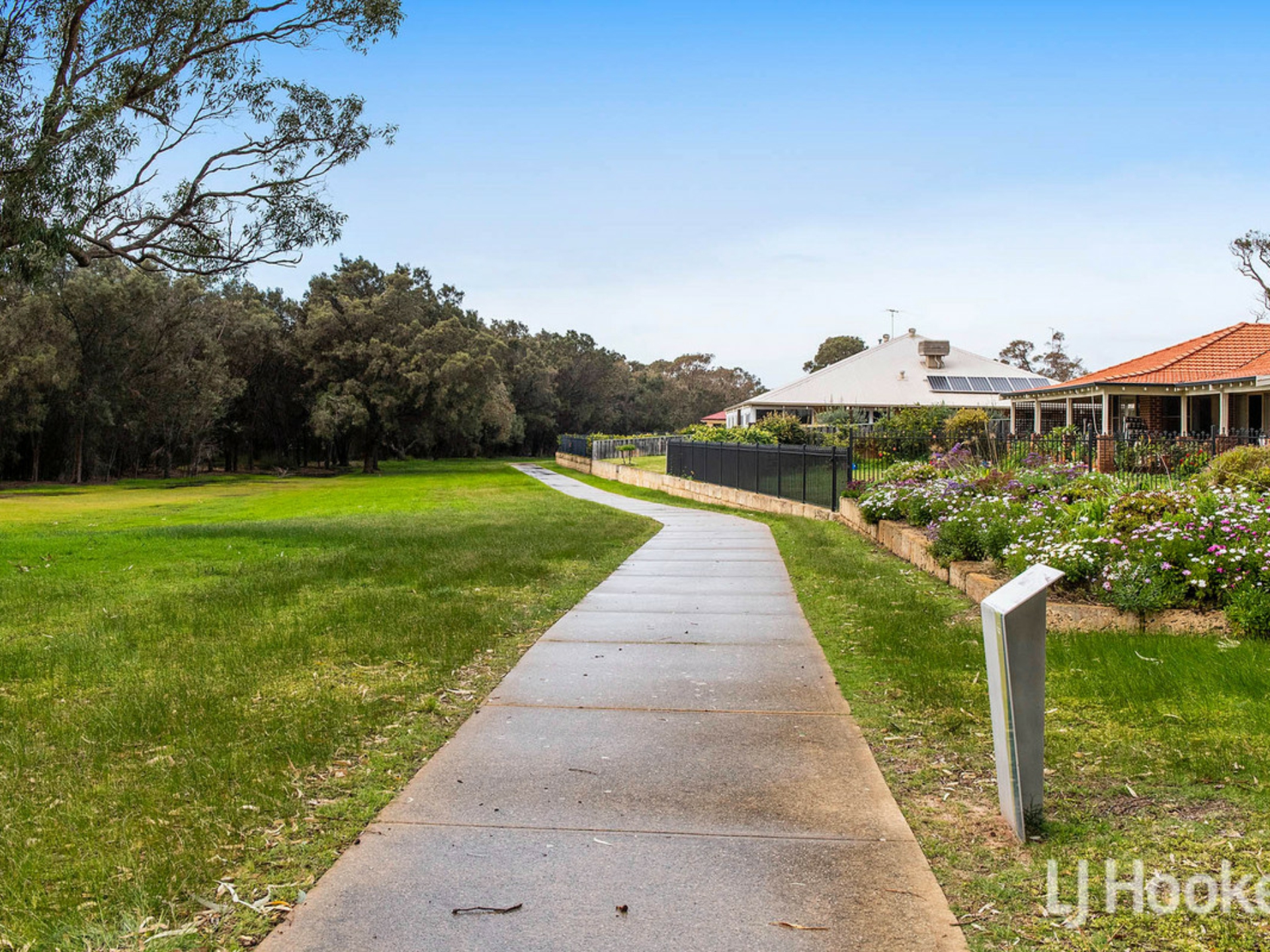 18 Macquarie Drive, COODANUP
