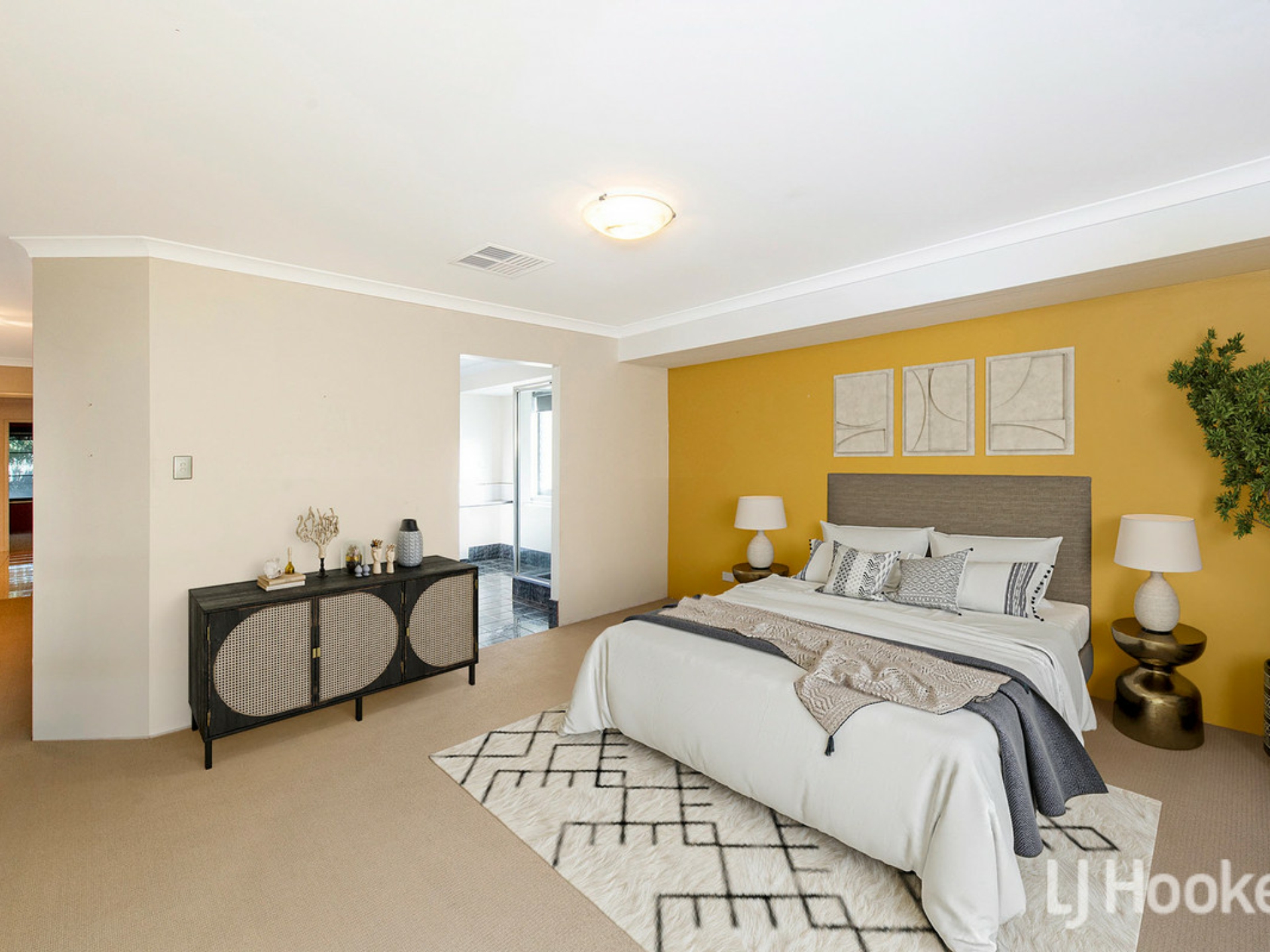 6 Hazelmere Drive, DAWESVILLE
