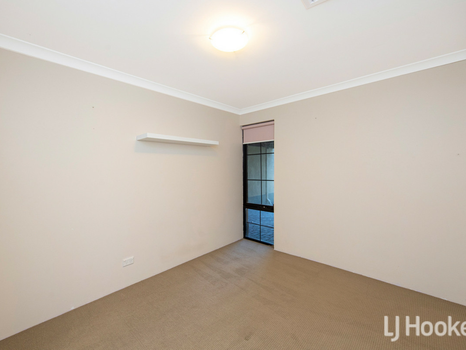 6 Hazelmere Drive, DAWESVILLE