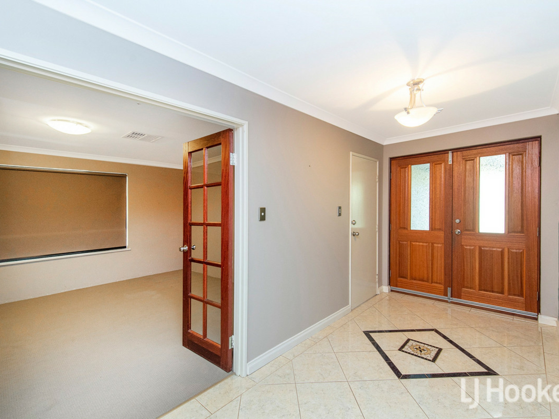 6 Hazelmere Drive, DAWESVILLE