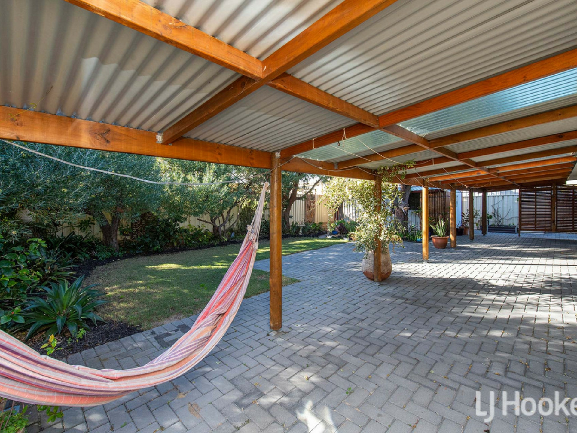 6 Hazelmere Drive, DAWESVILLE