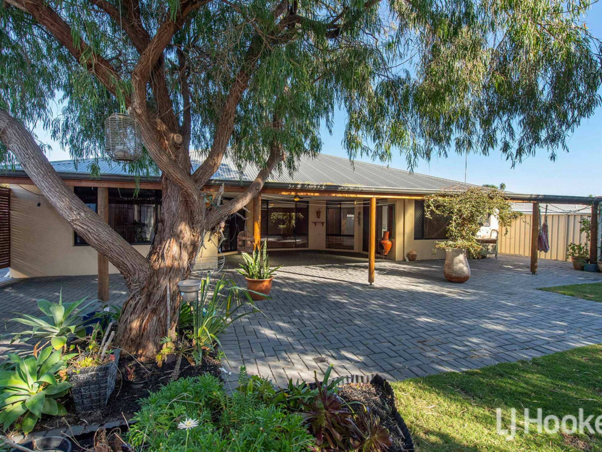 6 Hazelmere Drive, DAWESVILLE