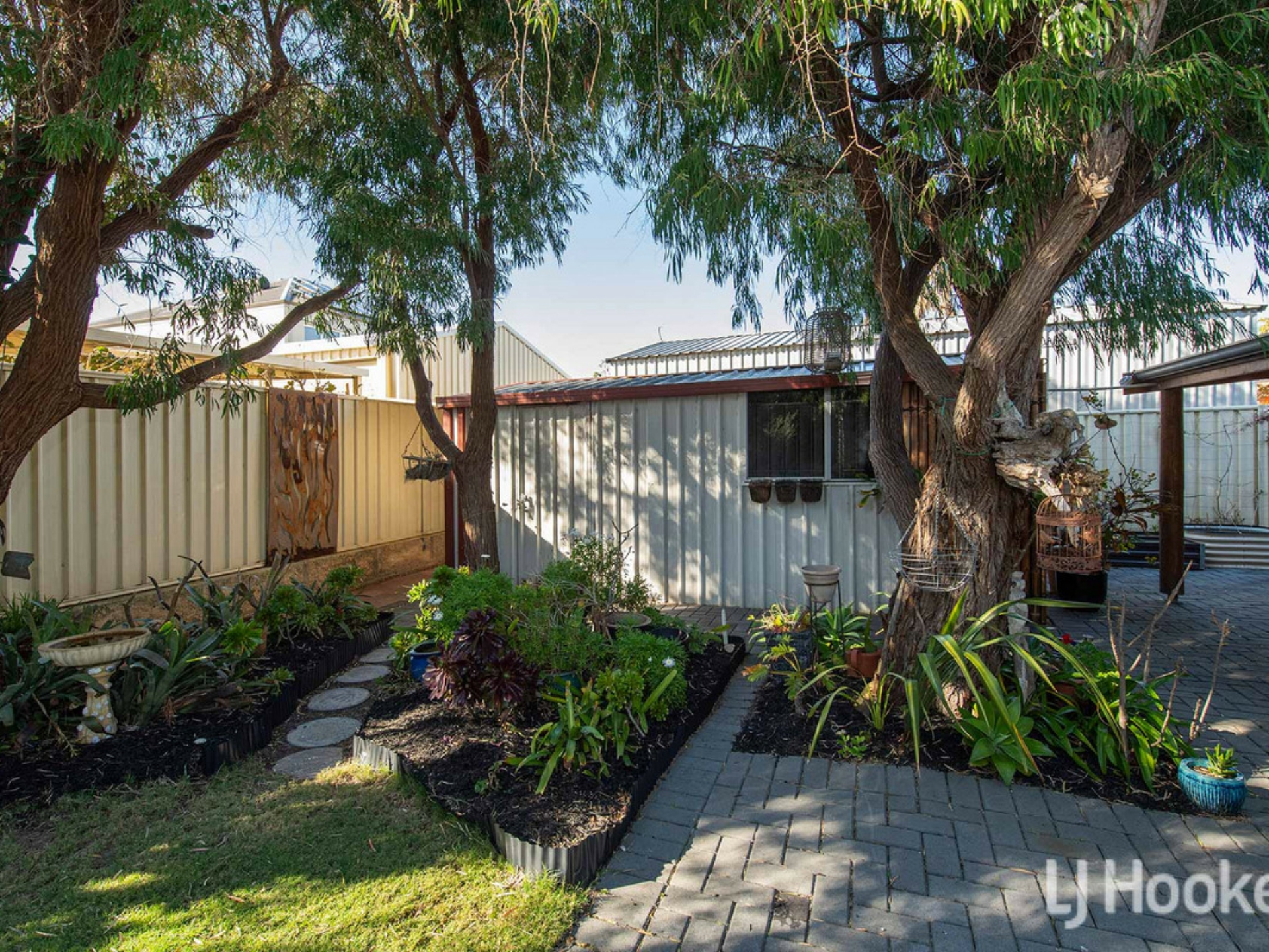 6 Hazelmere Drive, DAWESVILLE
