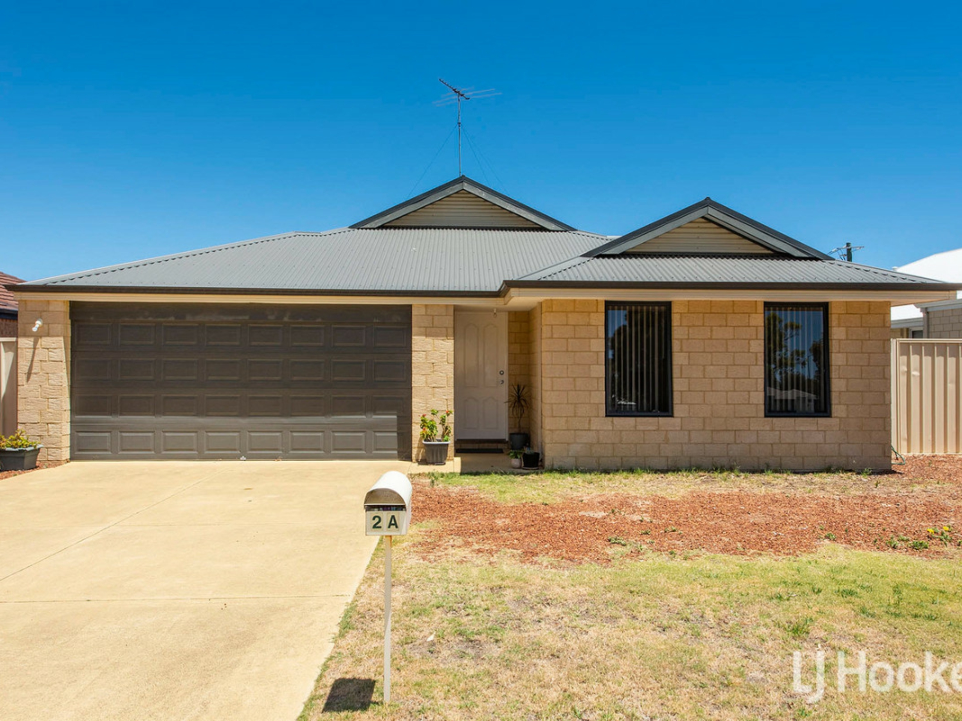 2A Mccubbin Loop, Dawesville