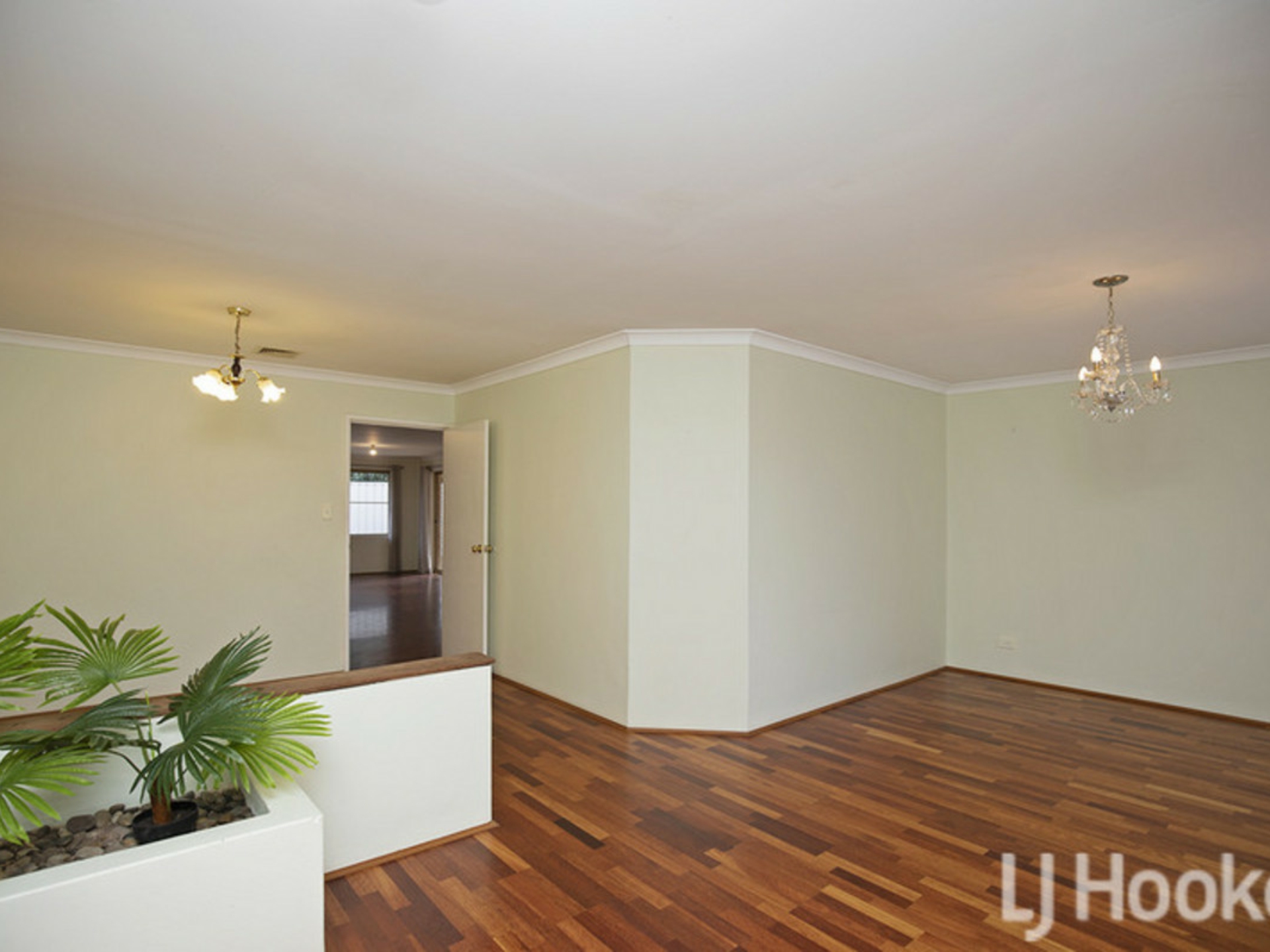 9 Olinda Court, GREENFIELDS