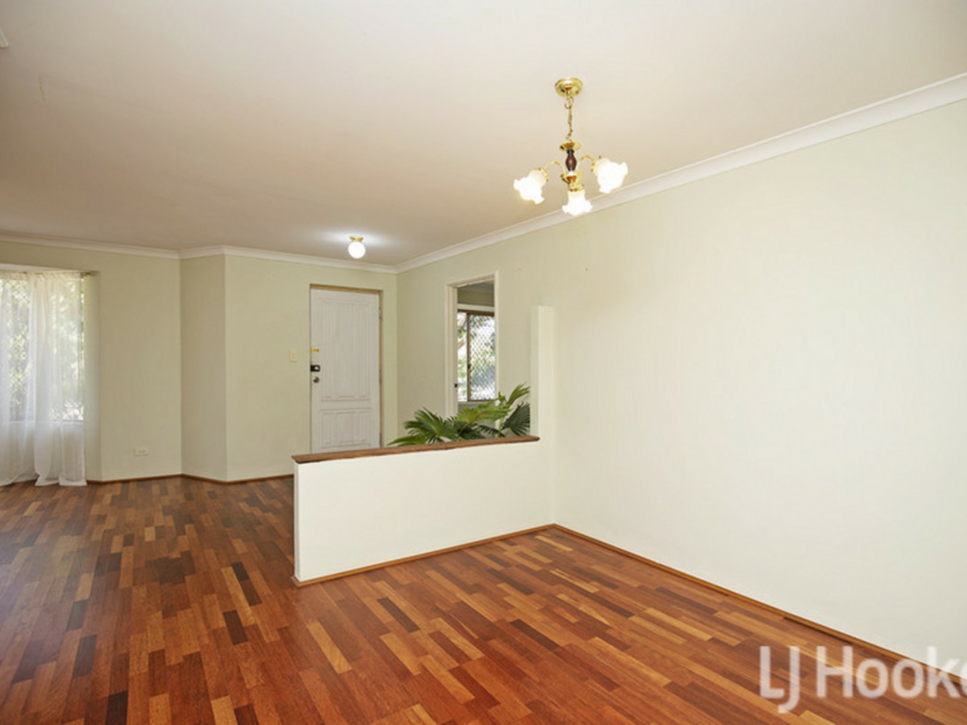 9 Olinda Court, GREENFIELDS