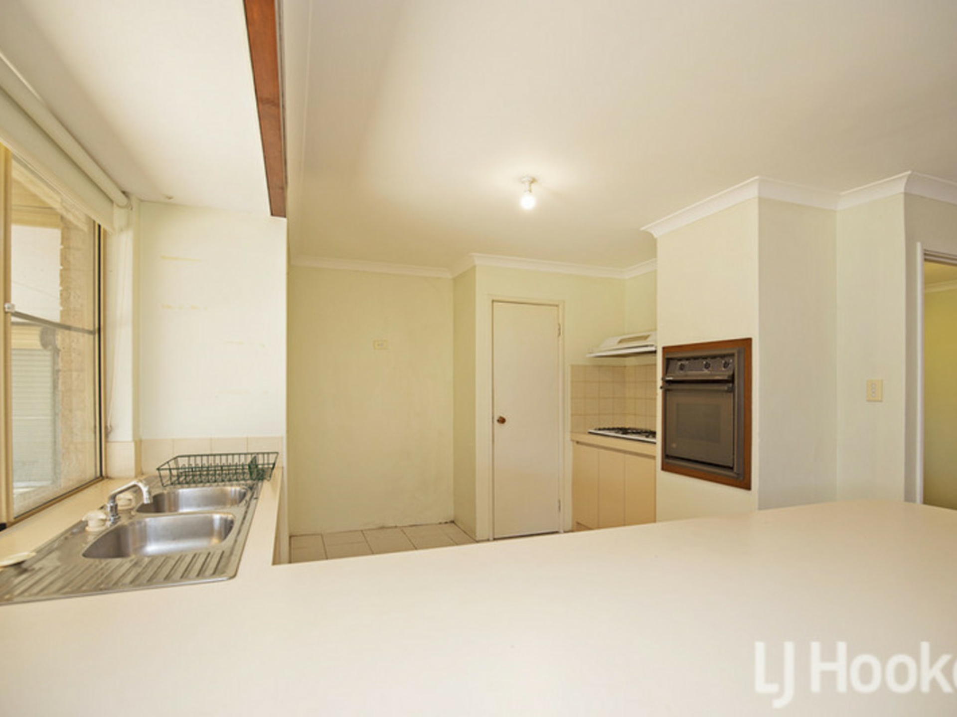 9 Olinda Court, GREENFIELDS