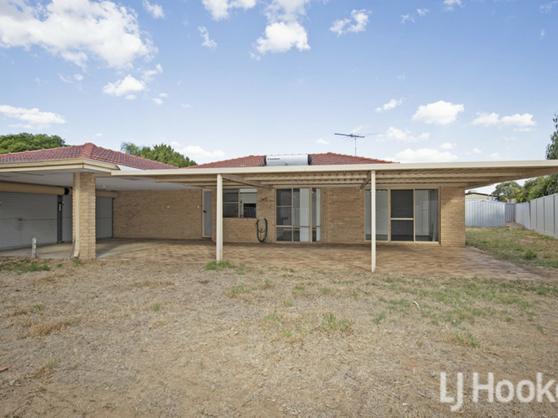 9 Olinda Court, GREENFIELDS