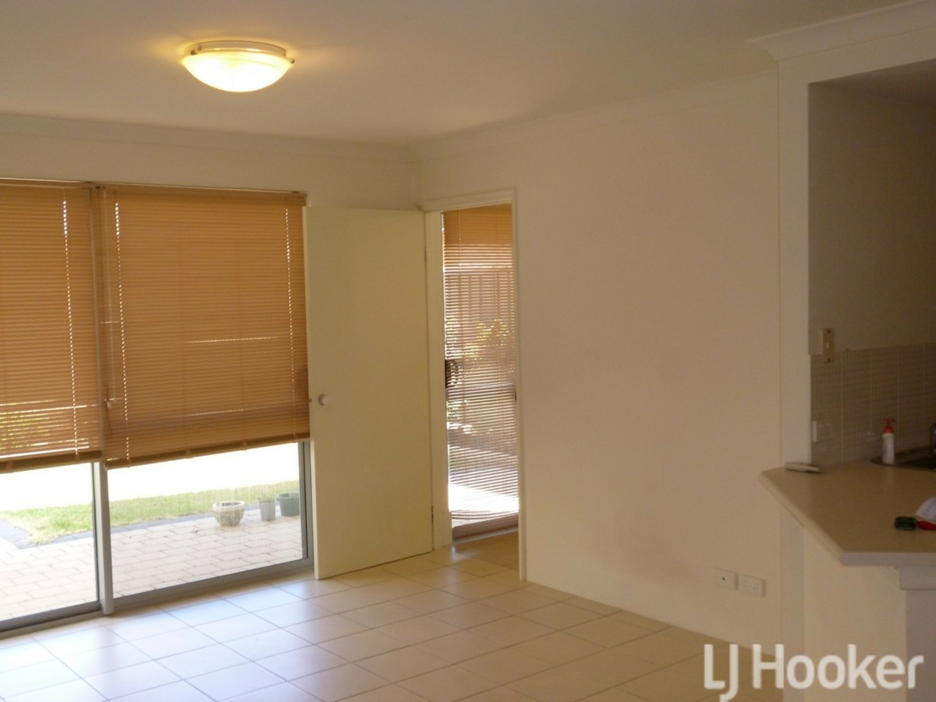 2/14 Wattleglen Avenue, ERSKINE