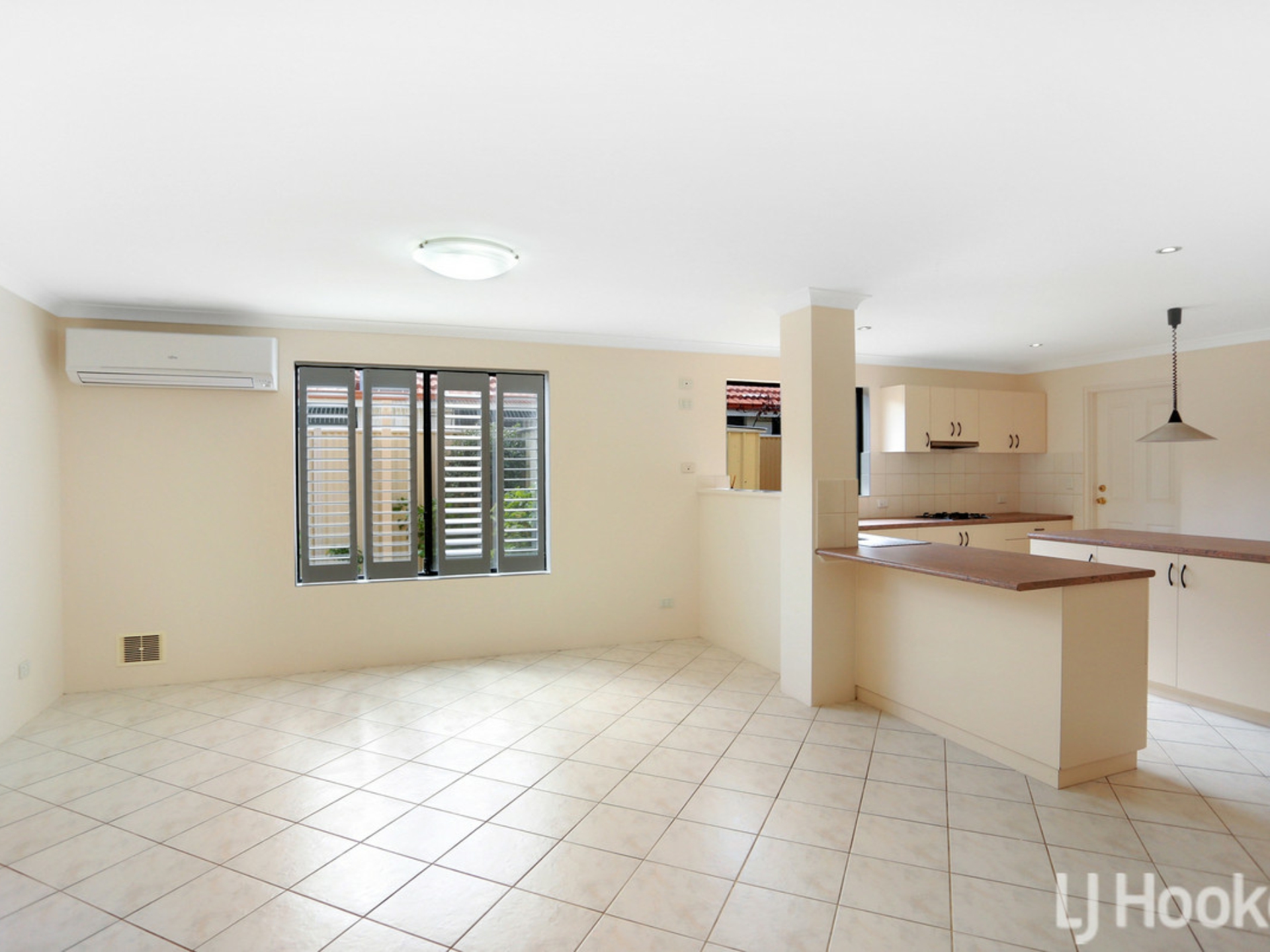 3 Rialto Place, HALLS HEAD
