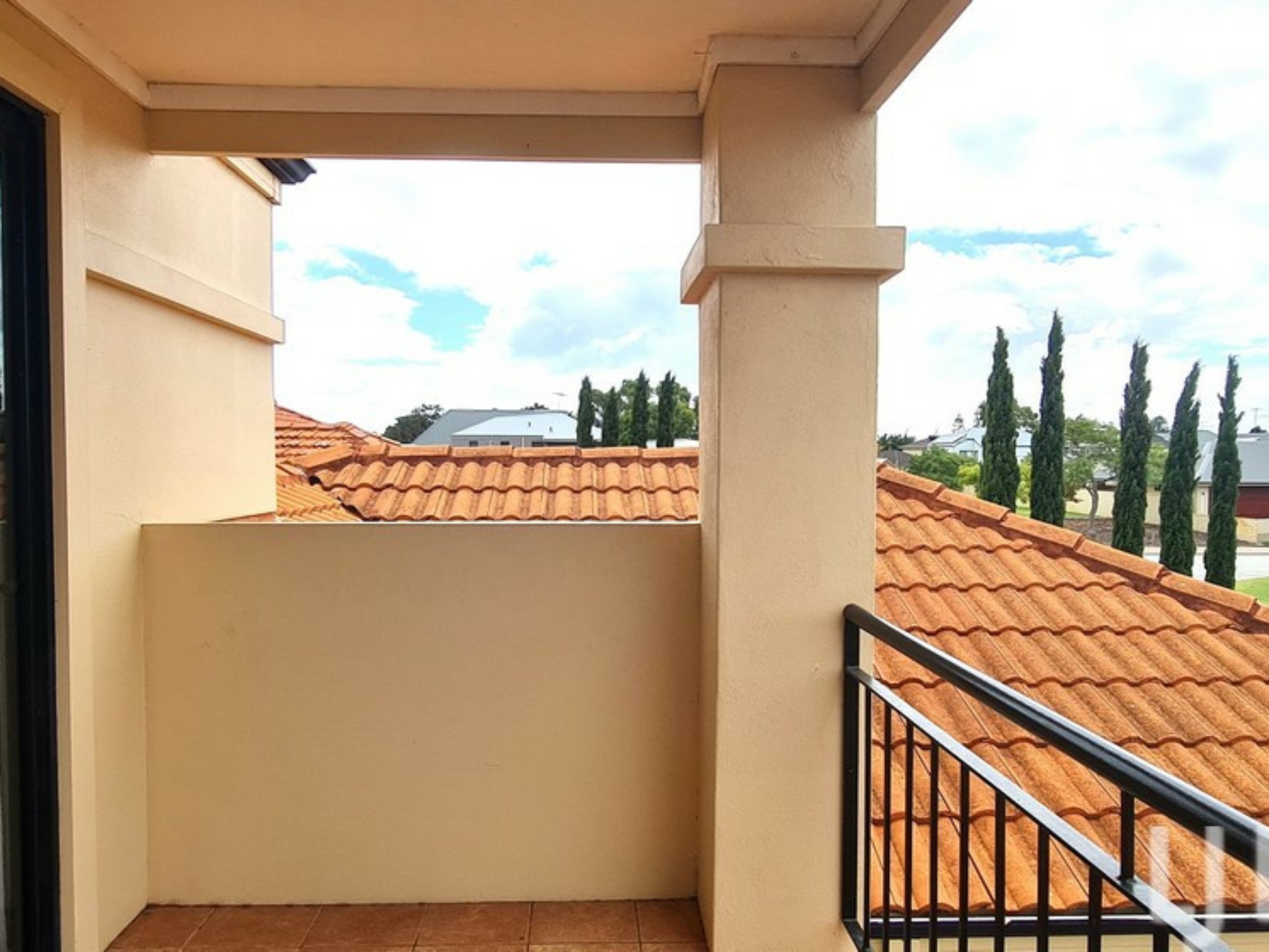 3 Rialto Place, HALLS HEAD