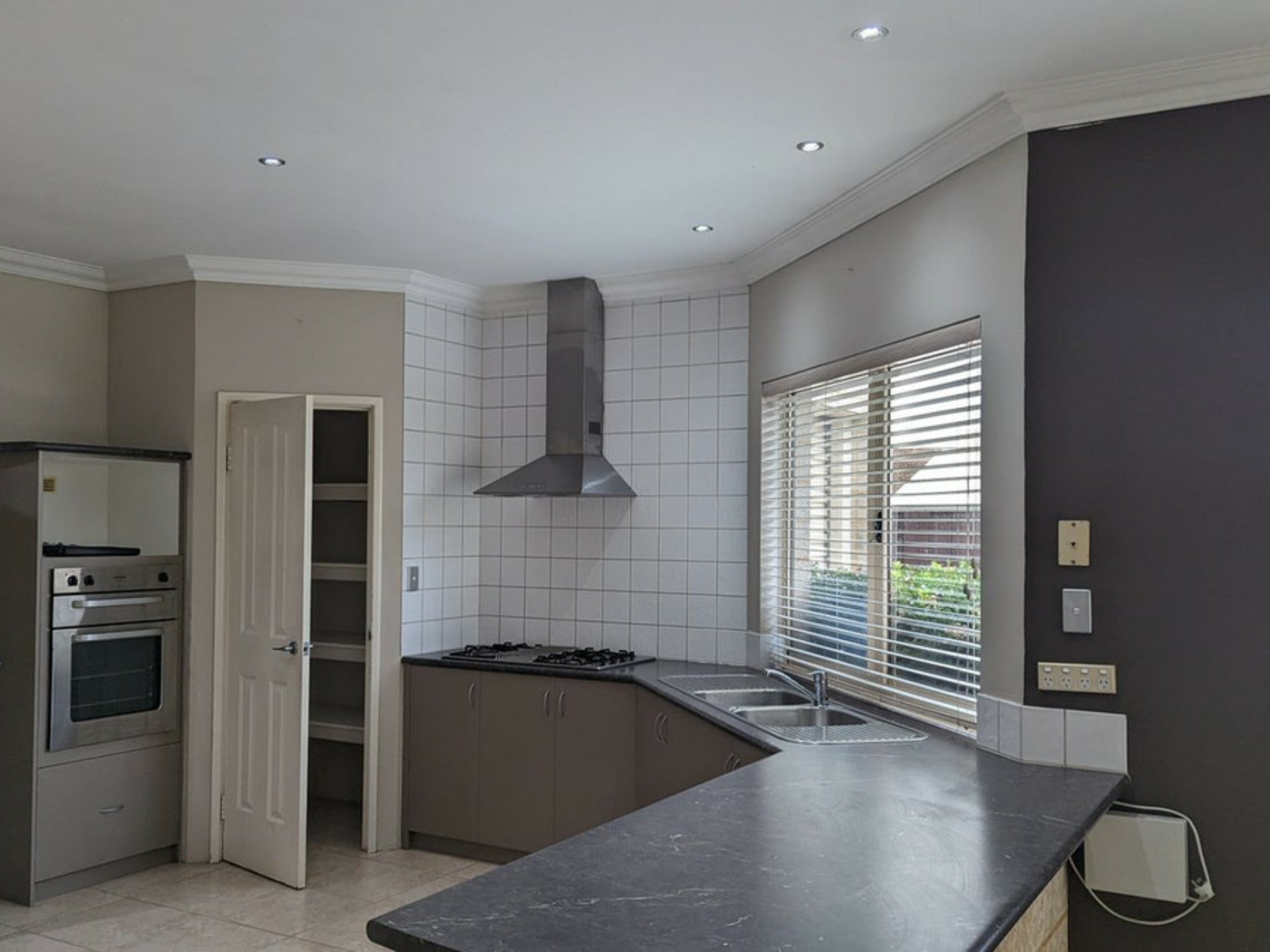 40 Chatsworth Drive, ERSKINE