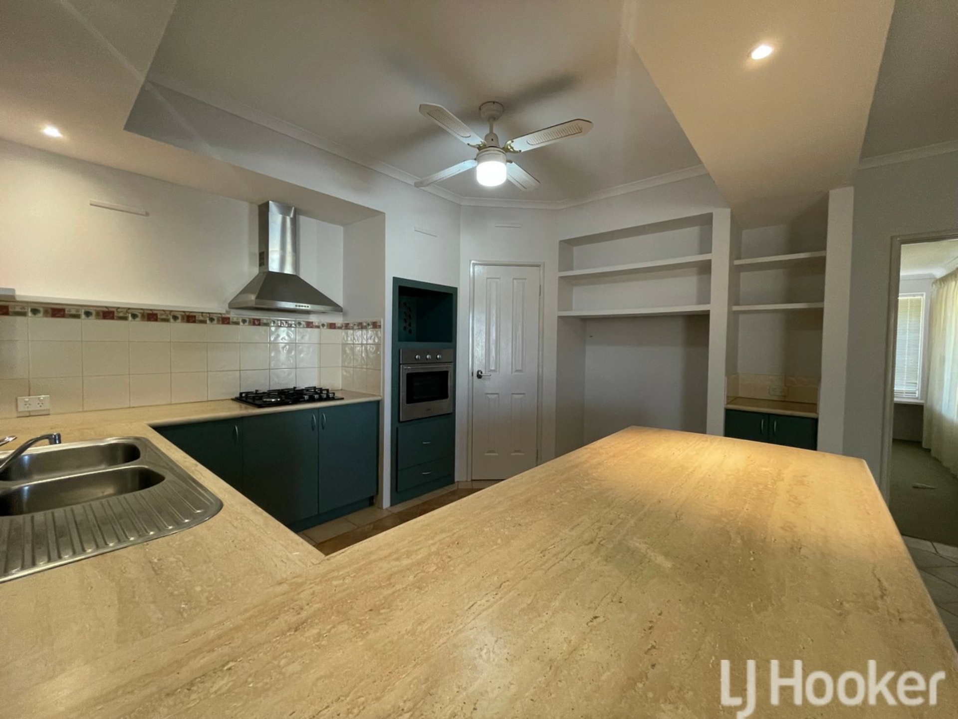 27 Allendale Crescent, DAWESVILLE