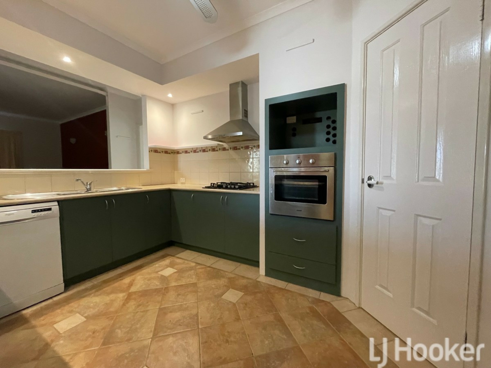 27 Allendale Crescent, DAWESVILLE