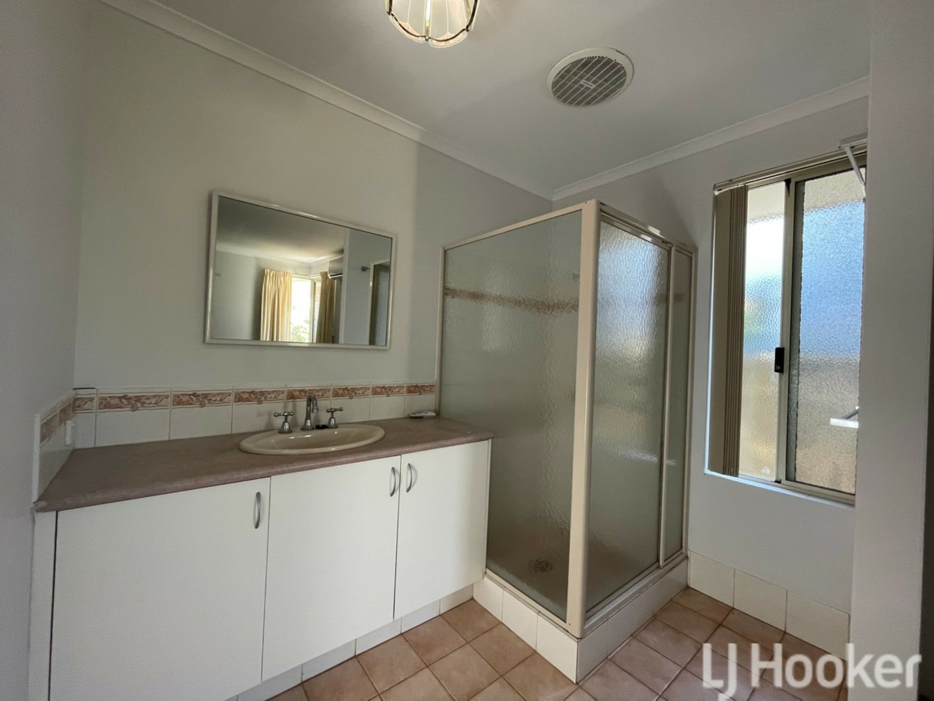 27 Allendale Crescent, DAWESVILLE