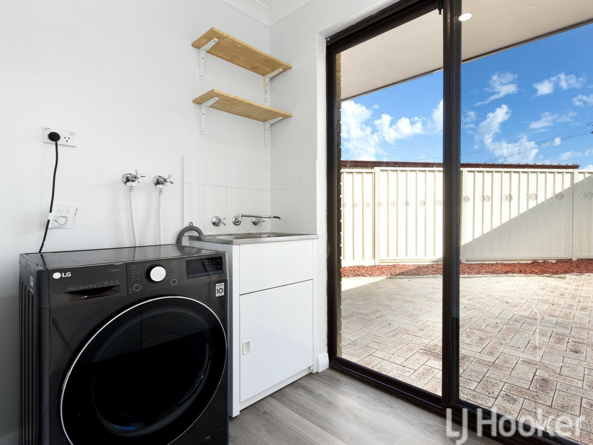 9 Lifu Court, COOLOONGUP