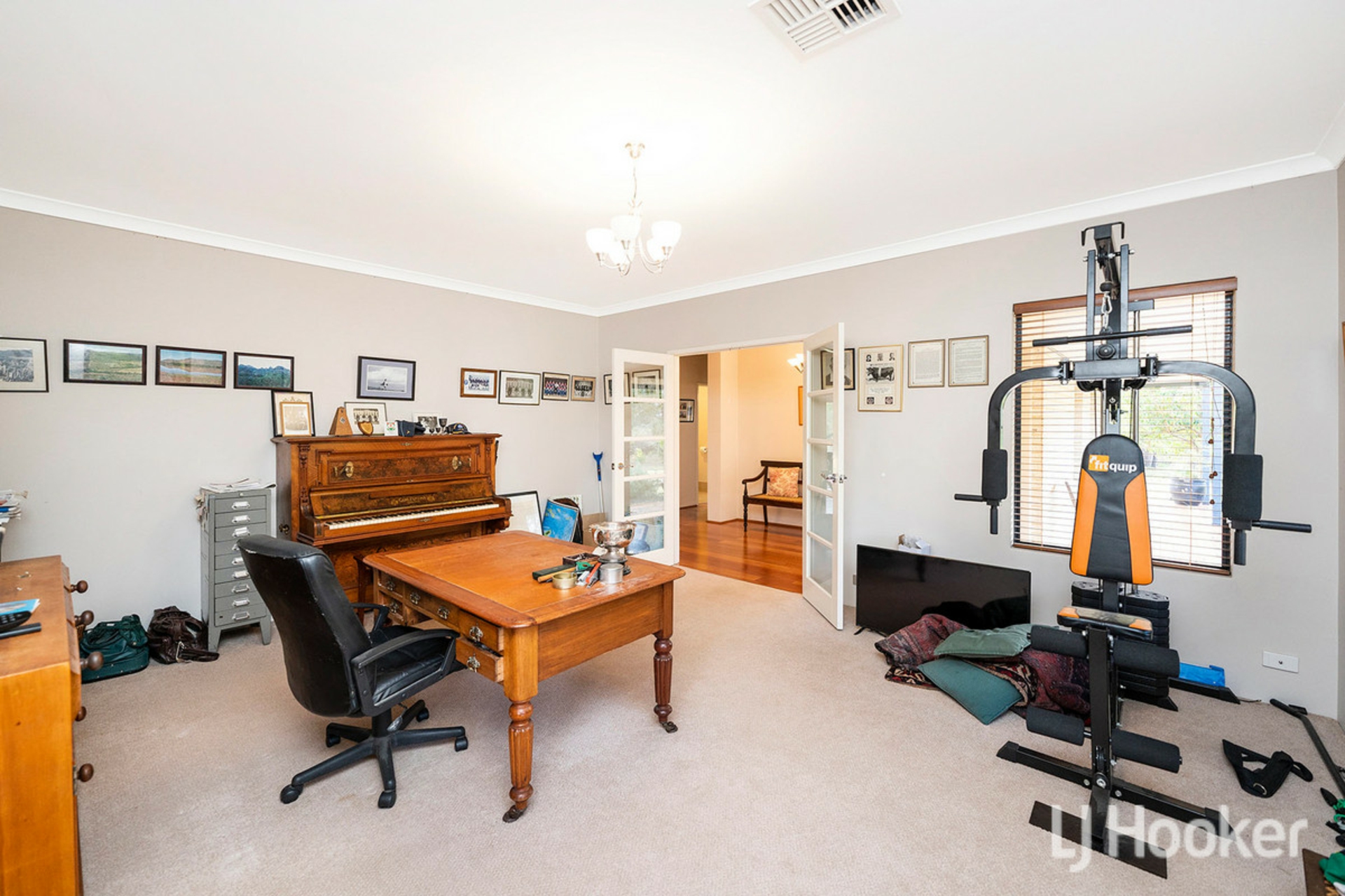 137 Evergreen Loop, STAKE HILL