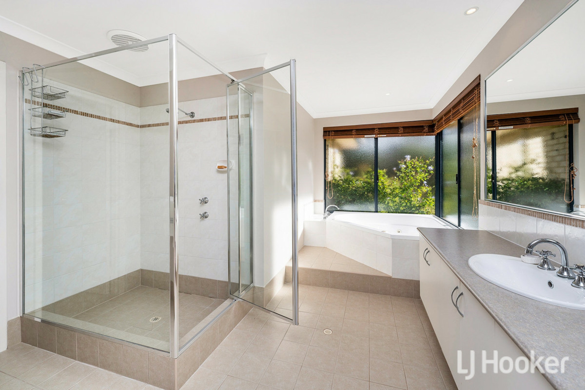 137 Evergreen Loop, STAKE HILL