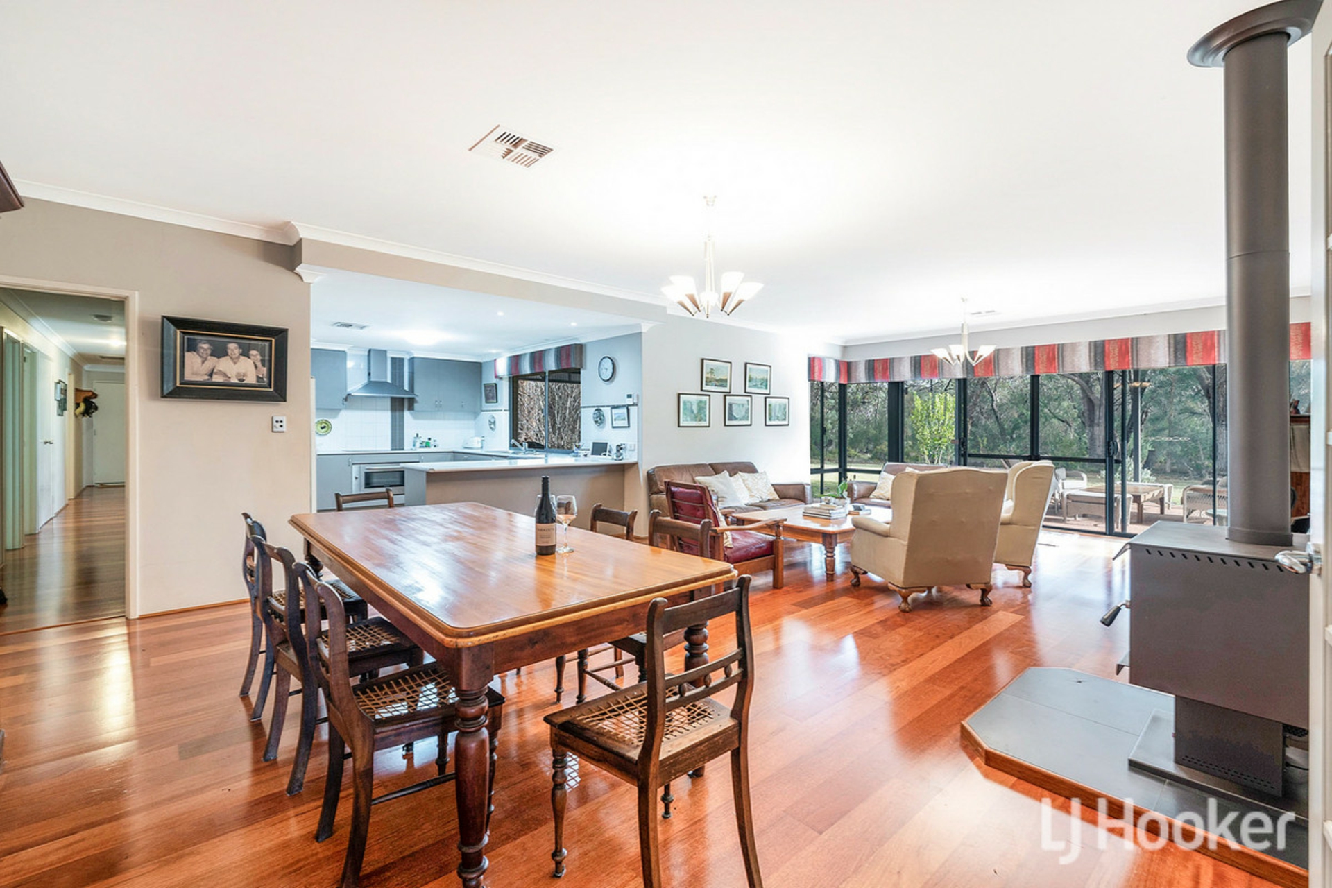 137 Evergreen Loop, STAKE HILL