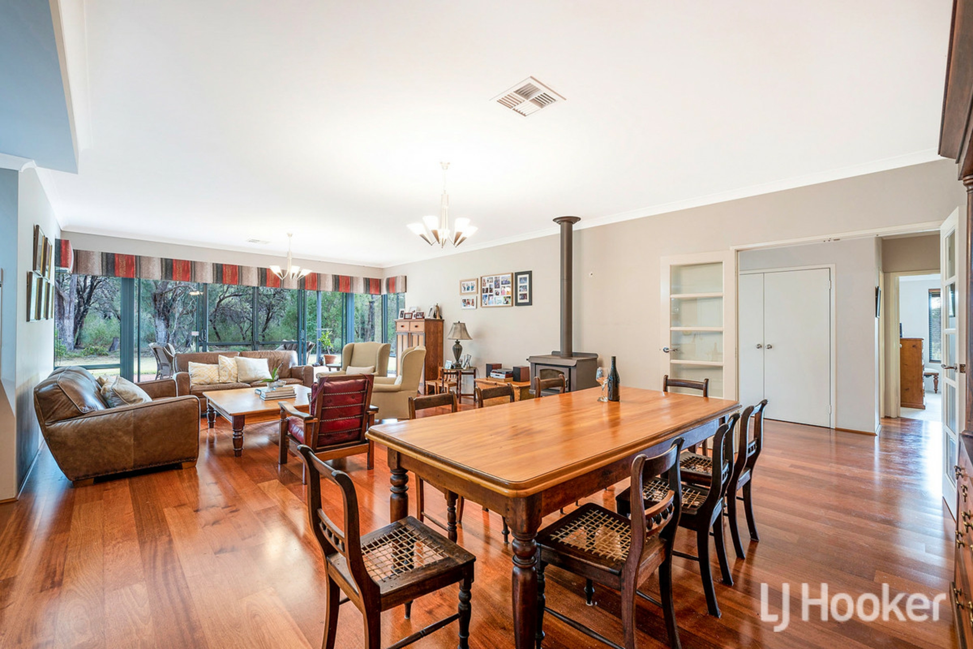 137 Evergreen Loop, STAKE HILL