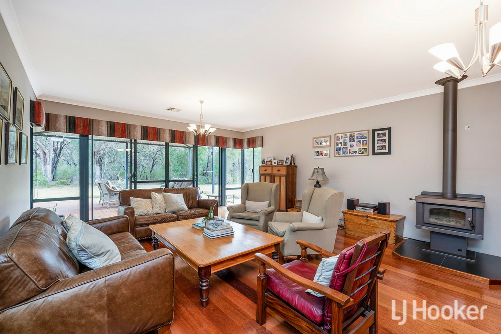 137 Evergreen Loop, STAKE HILL