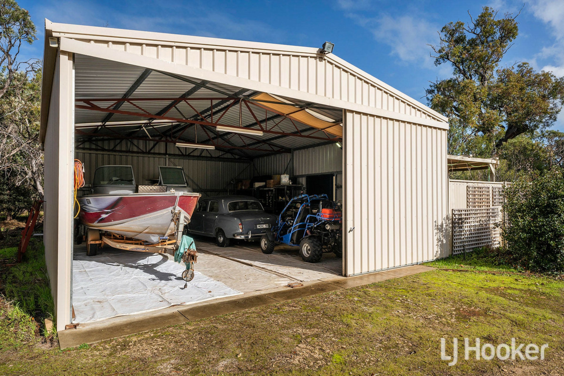 137 Evergreen Loop, STAKE HILL