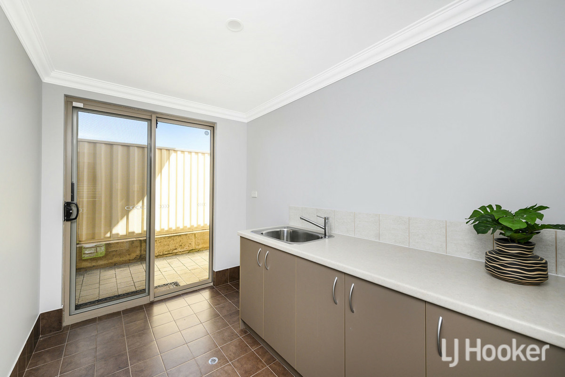 5 George Hibbert Road, MADORA BAY