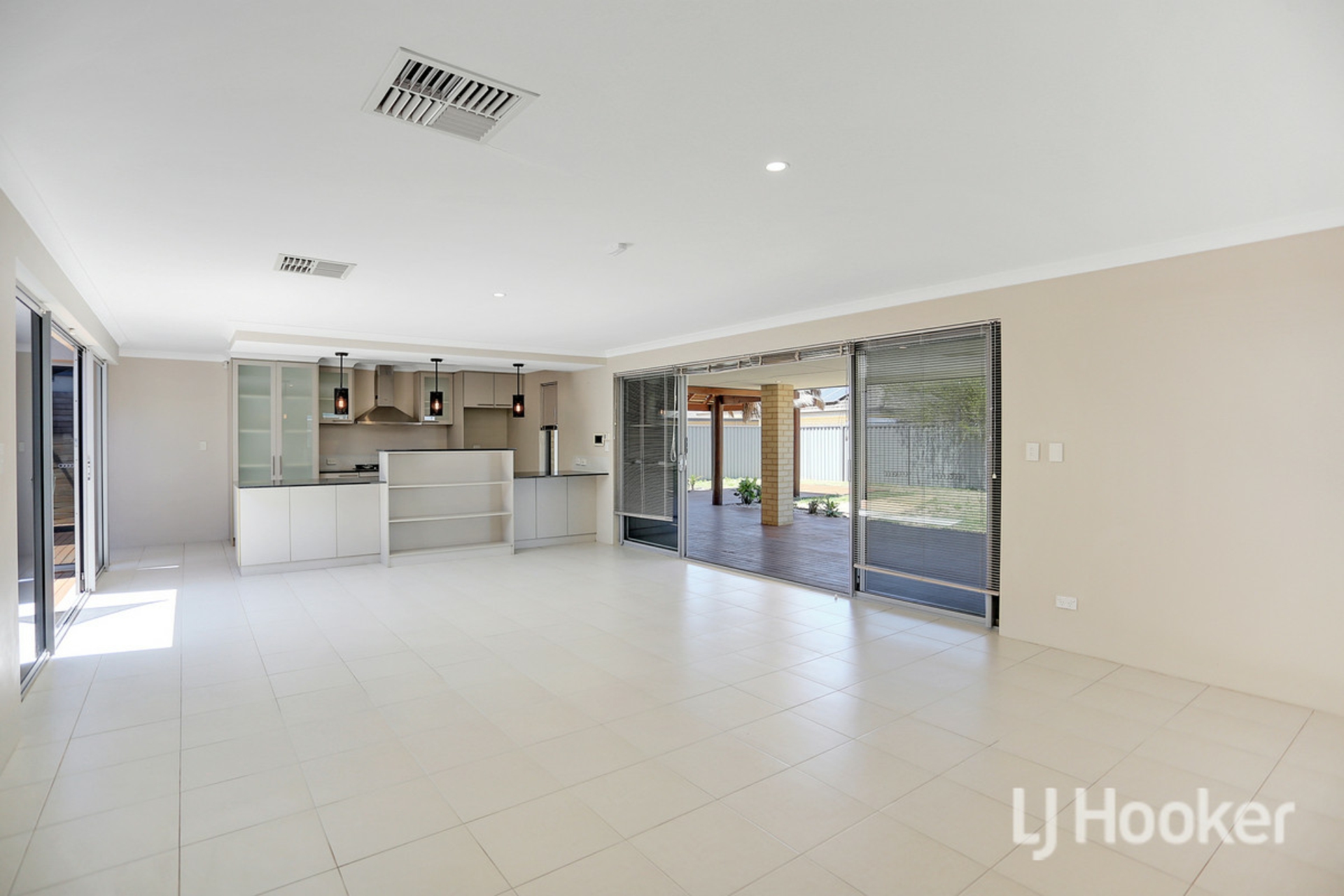 13 Placid Bend, SOUTH YUNDERUP