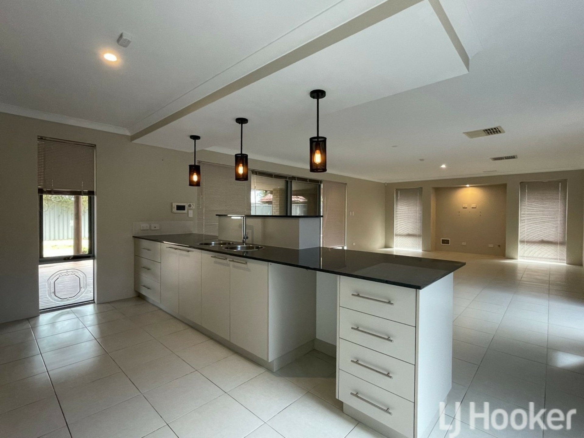 13 Placid Bend, SOUTH YUNDERUP