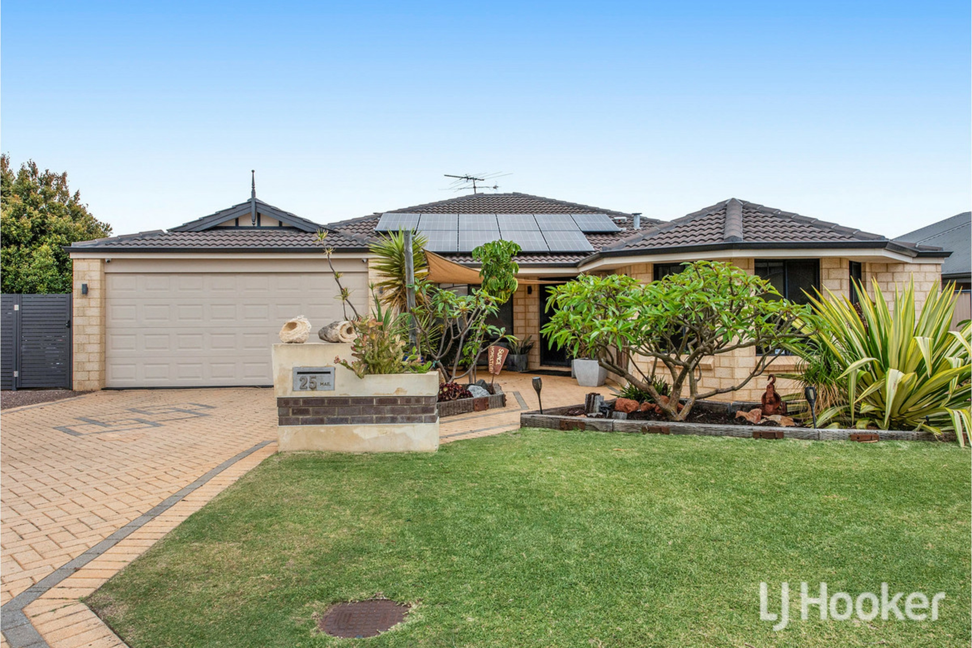 25 Meckering Turn Dawesville WA Property Details LJ Hooker