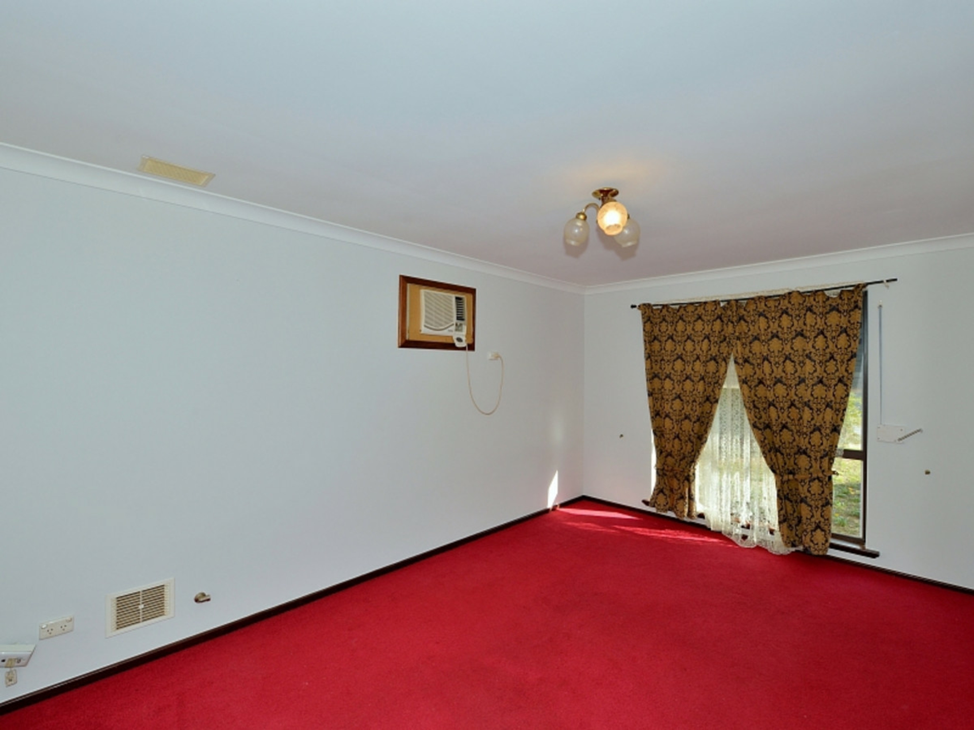 14 Challenger Road, MADORA BAY