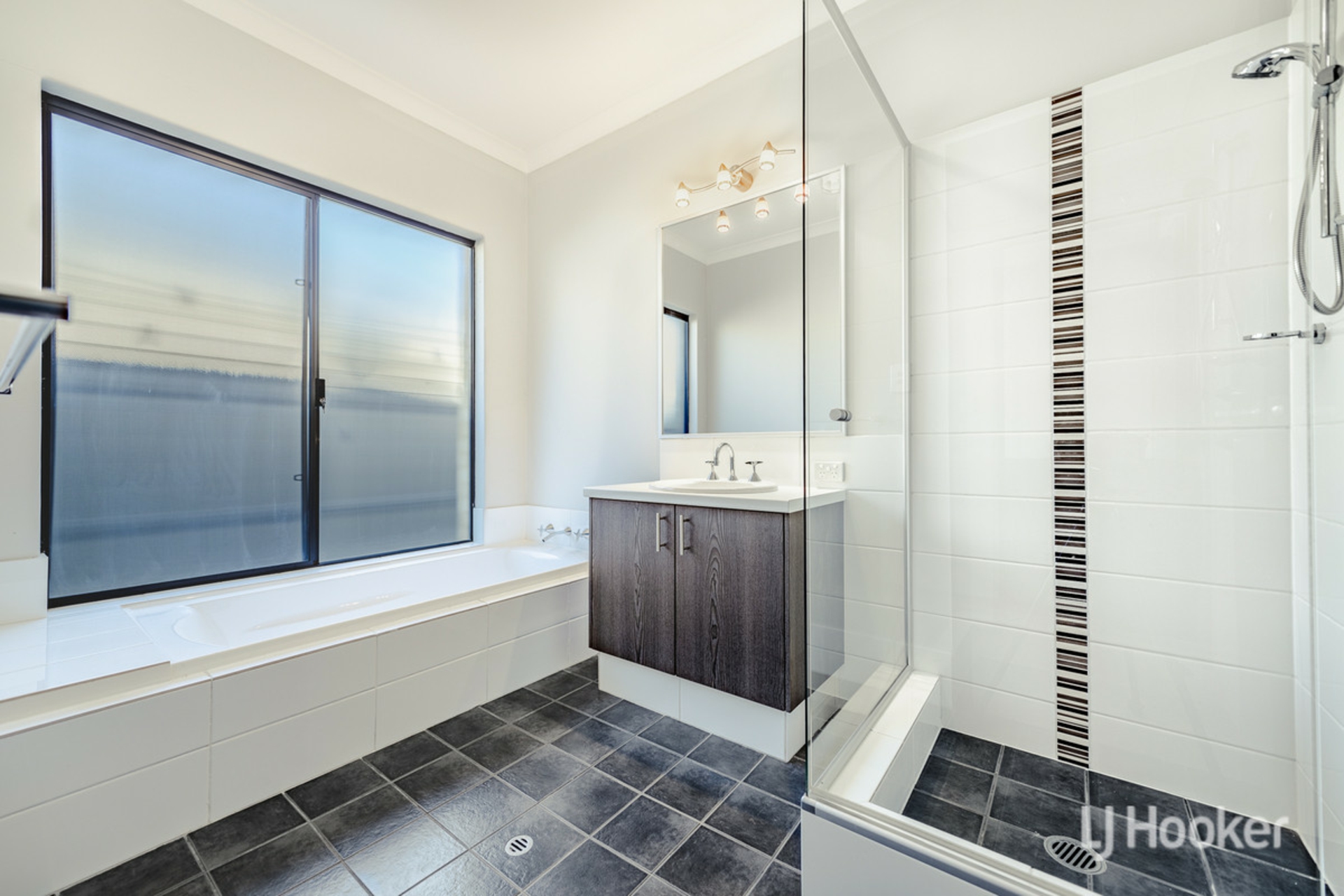 40 Placid Bend, SOUTH YUNDERUP