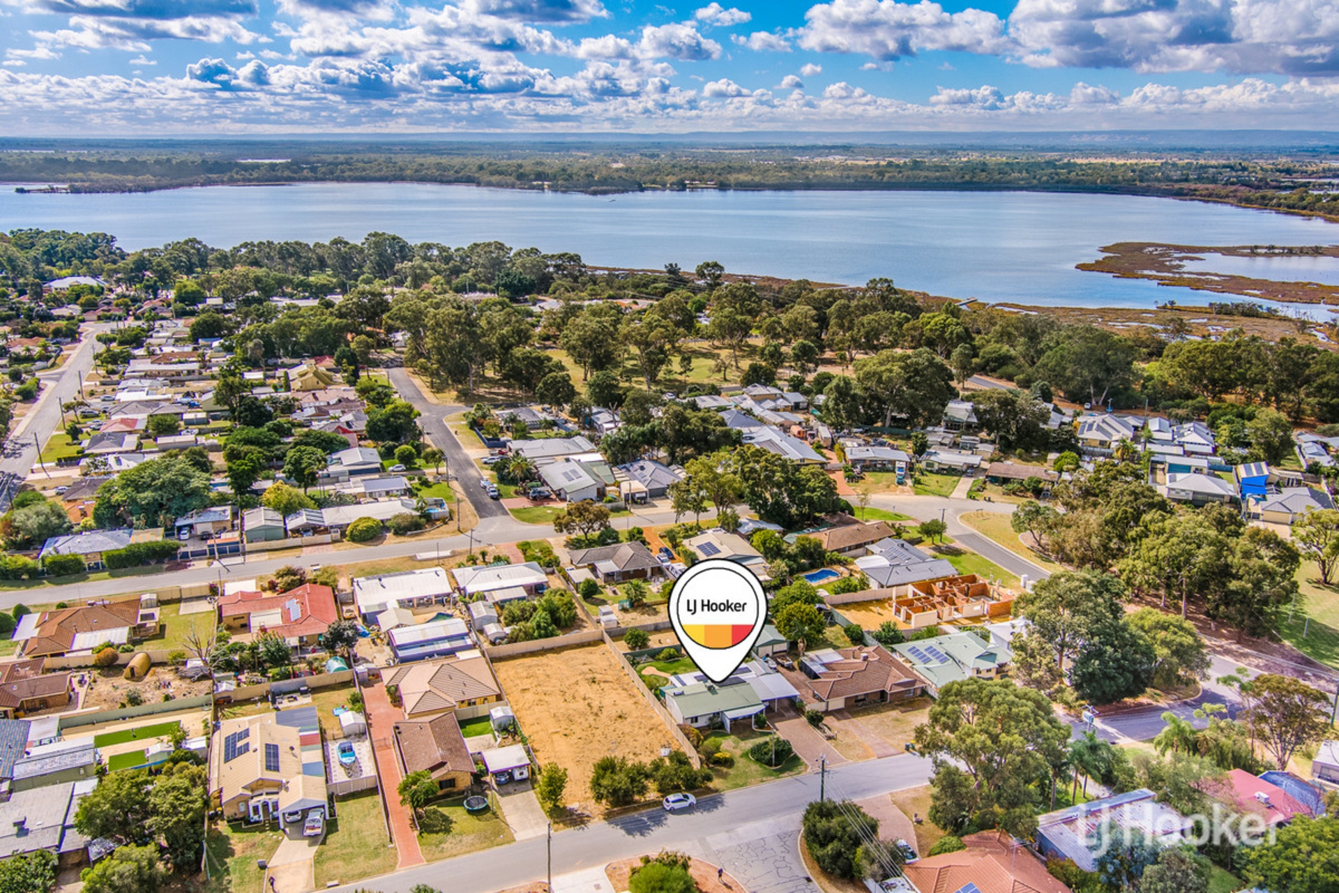 4 Banjup Road, GREENFIELDS