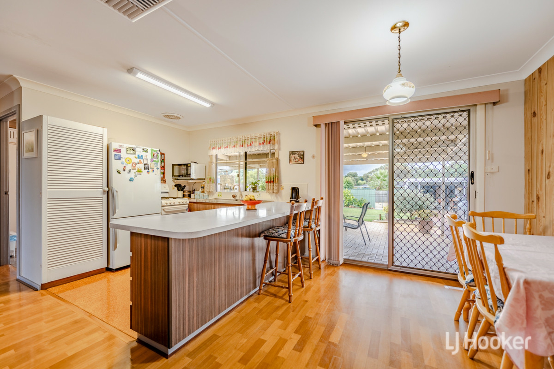 4 Banjup Road, GREENFIELDS