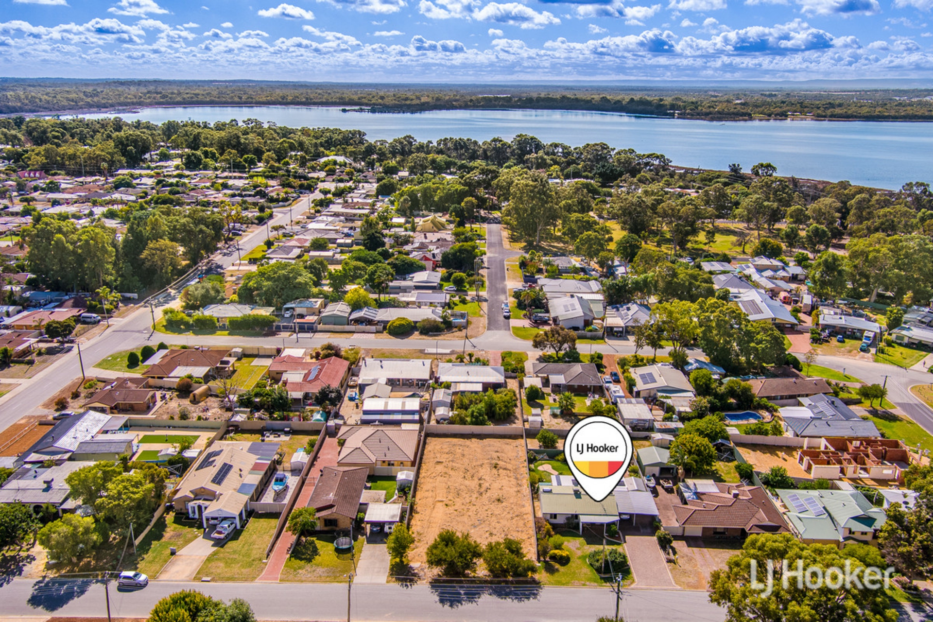 4 Banjup Road, GREENFIELDS