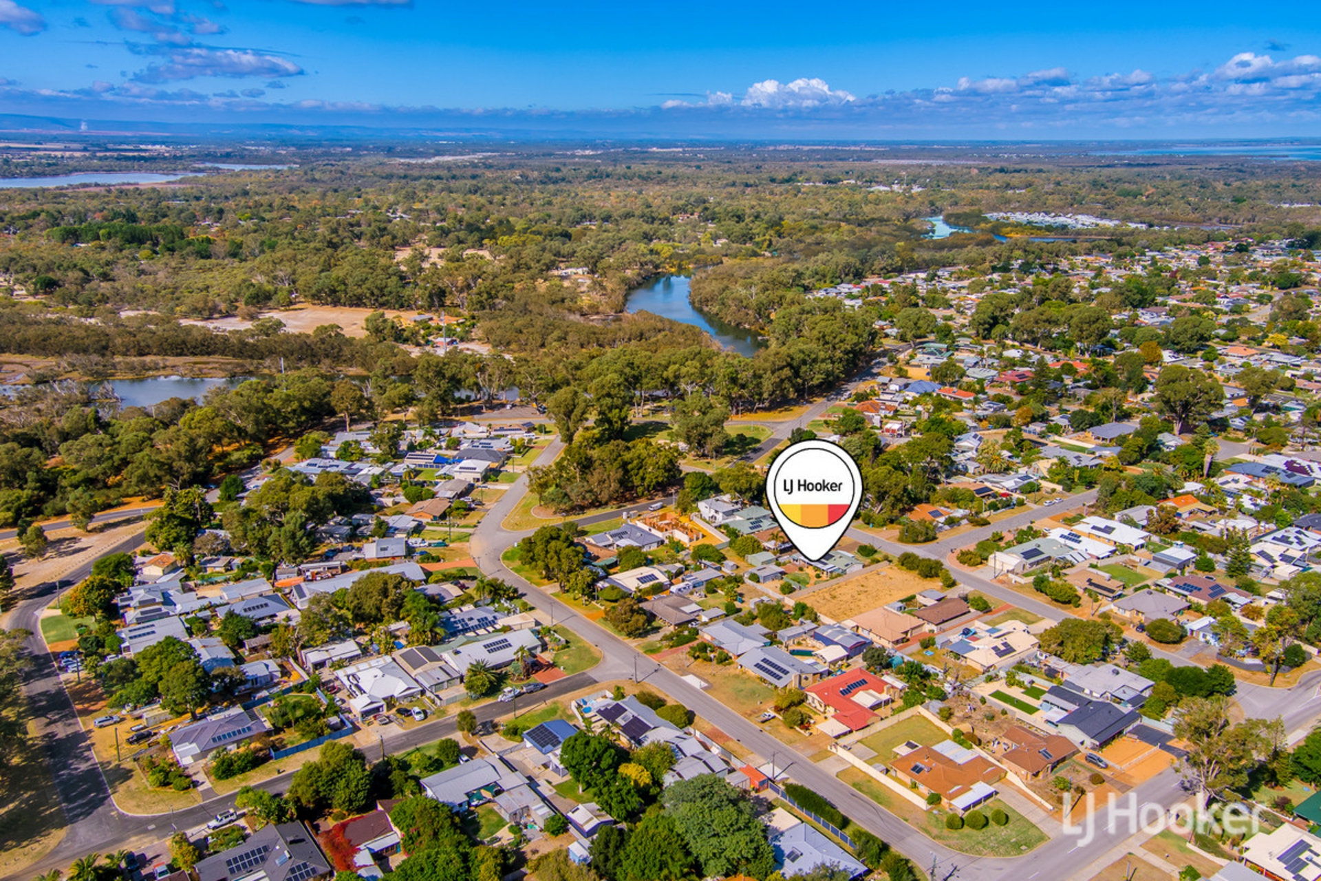 4 Banjup Road, GREENFIELDS