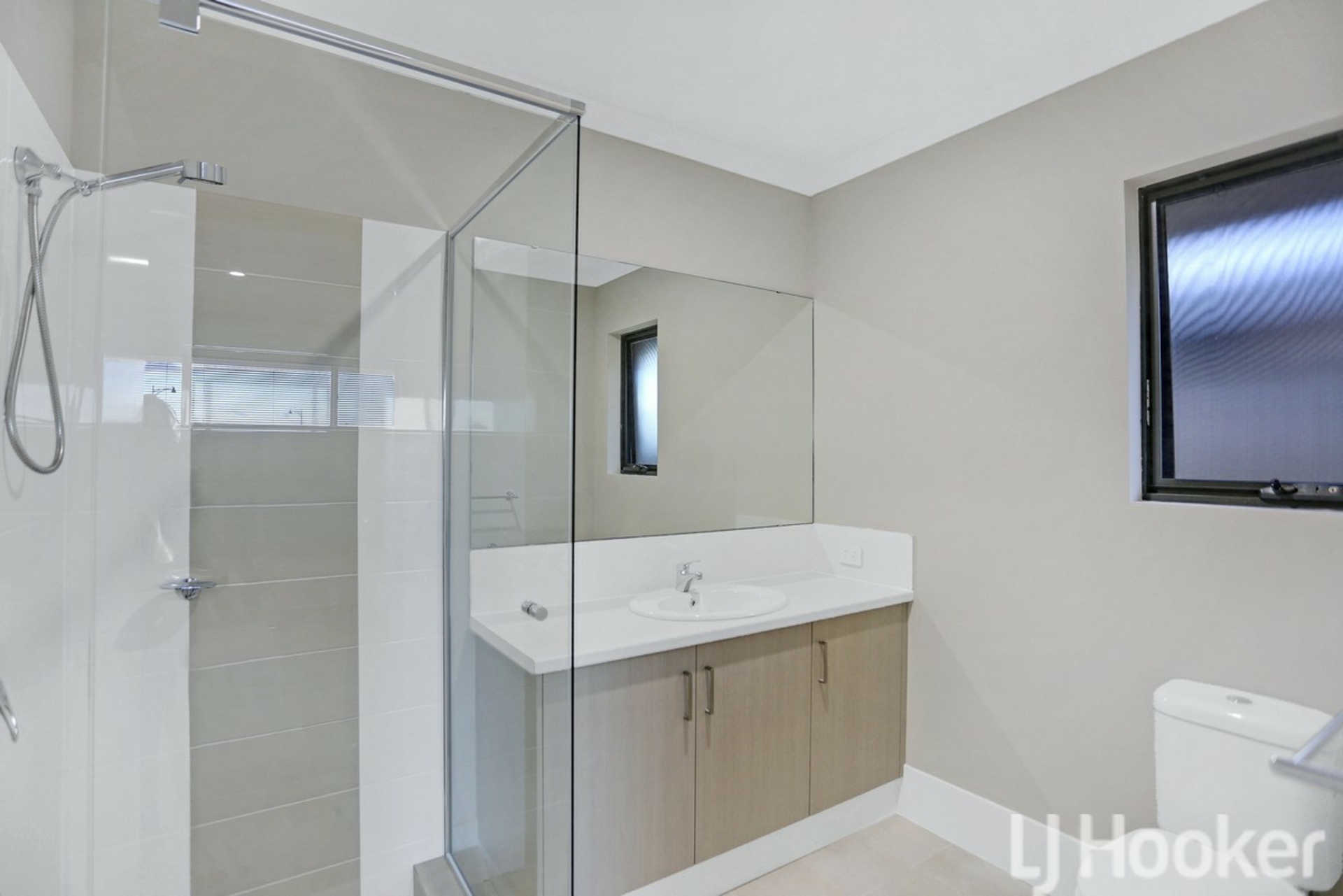 61 Dandaragan Drive, DAWESVILLE