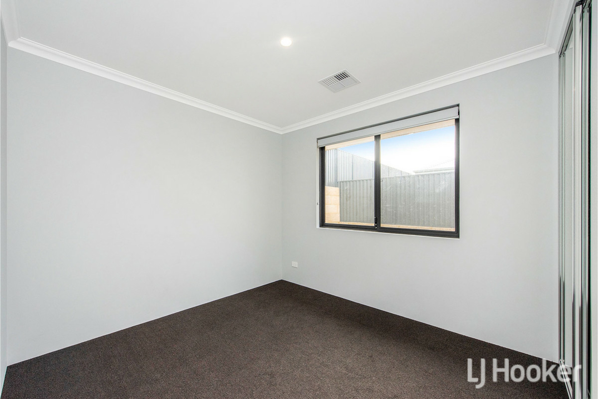 11 Huntington Street, MADORA BAY