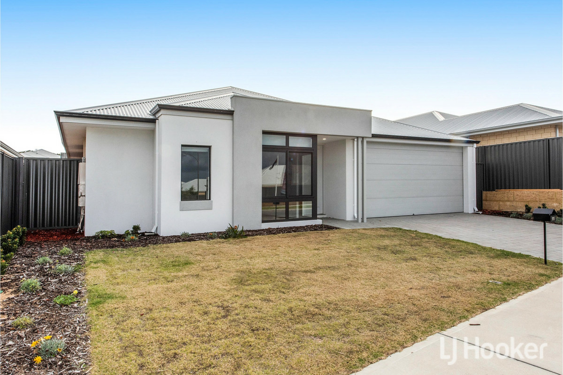 11 Huntington Street, MADORA BAY