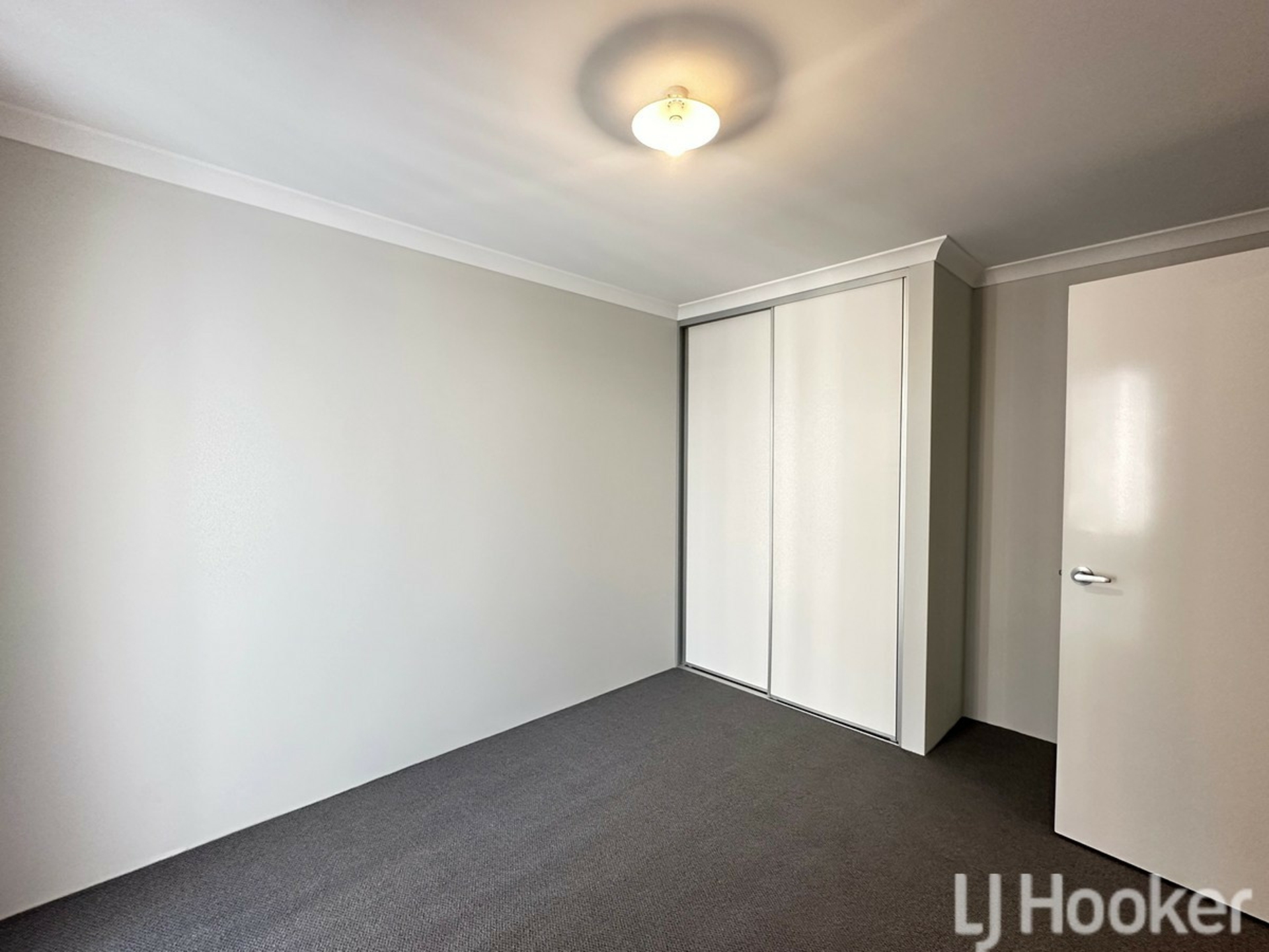 24B Mantis Grove, KARNUP