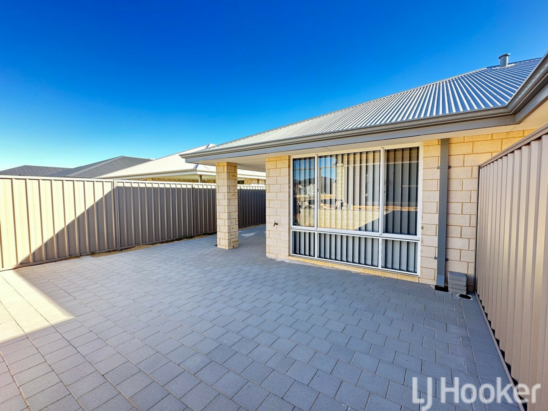 24B Mantis Grove, KARNUP