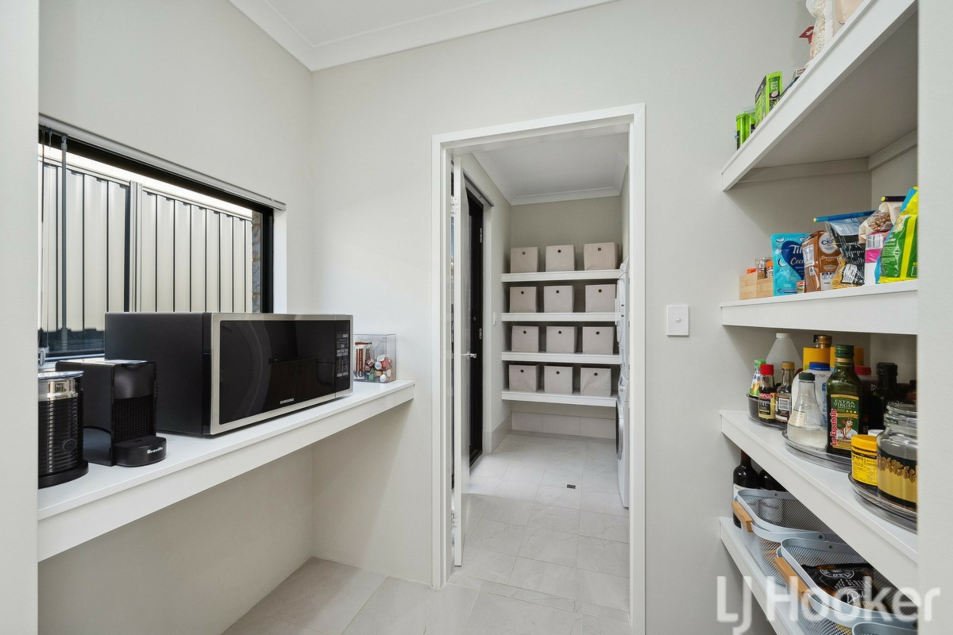 16 Picton Place, LAKELANDS