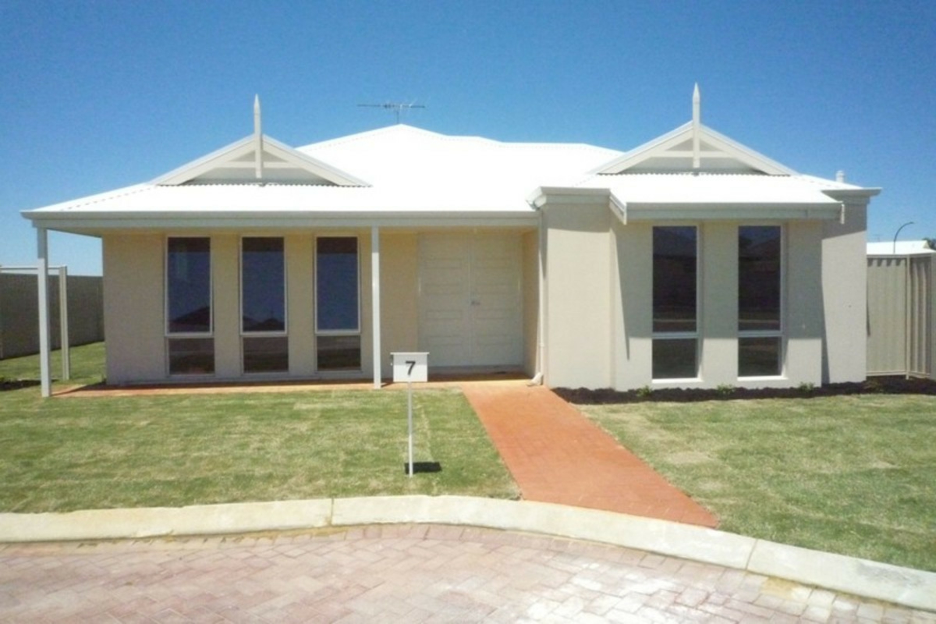 7 Occator Way Falcon WA