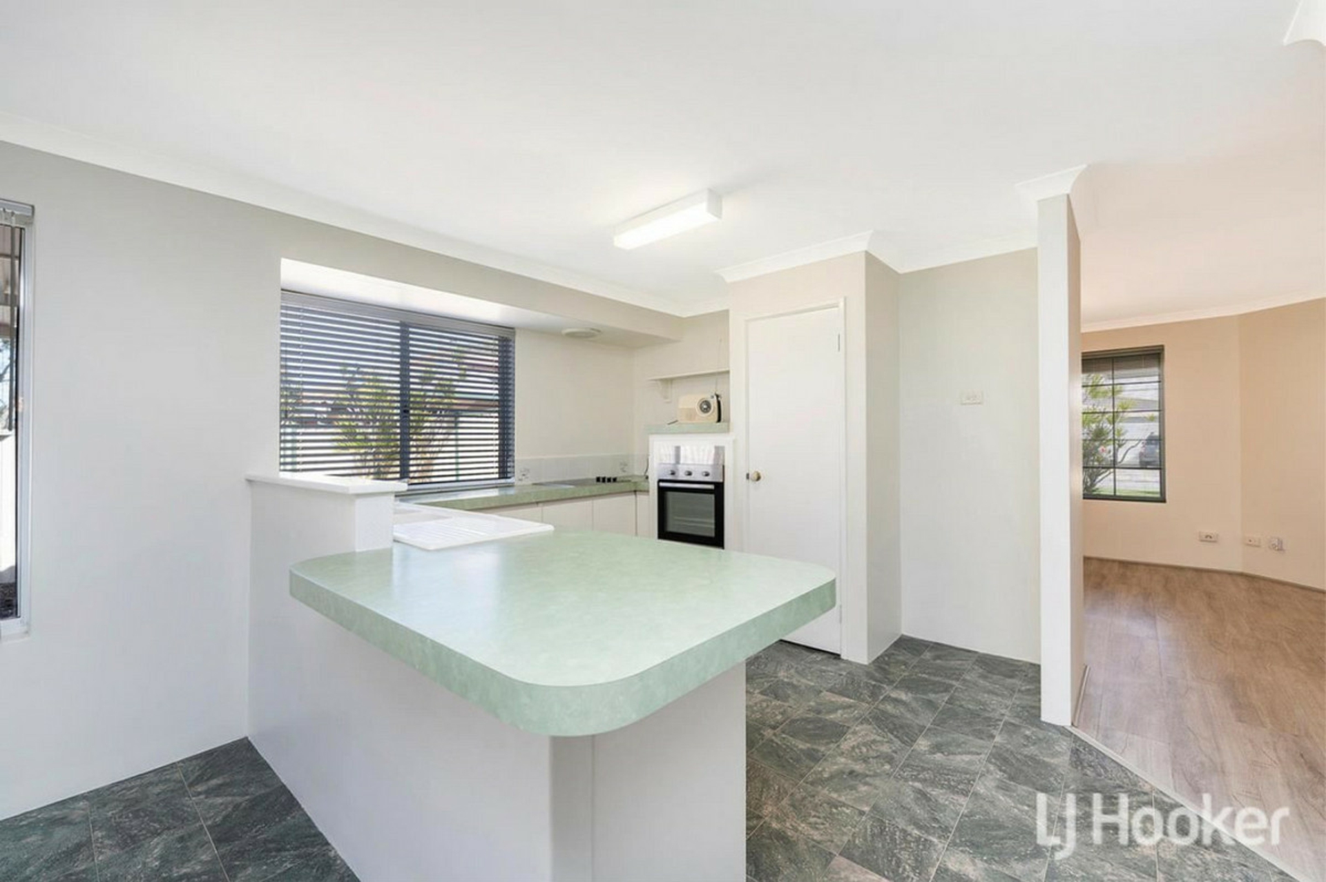2 Monarch Place, WANNANUP
